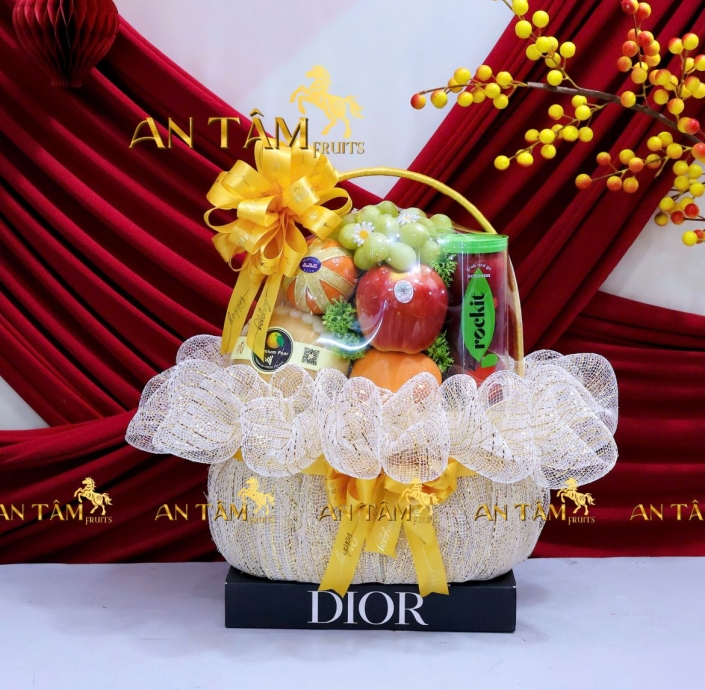 Giỏ trái cây tone kem kim tuyến bestseller 