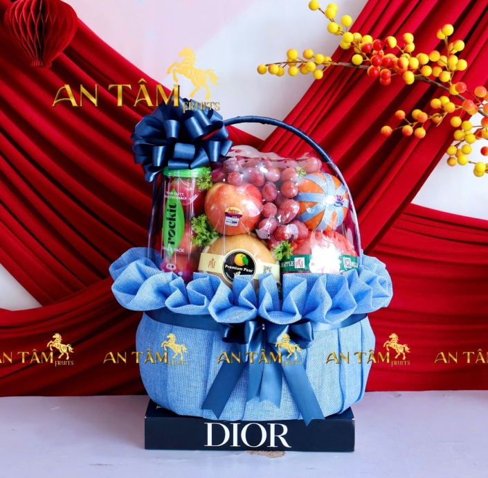 Giỏ trái cây tone xanh dương chúc mừng 