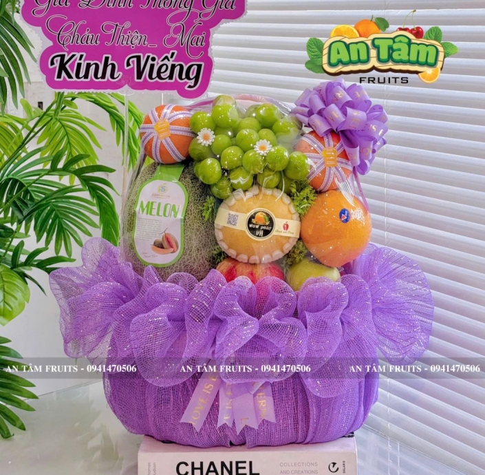 GIỎ TRÁI CÂY TONE TÍM SIZE LỚN KÍNH VIẾNG