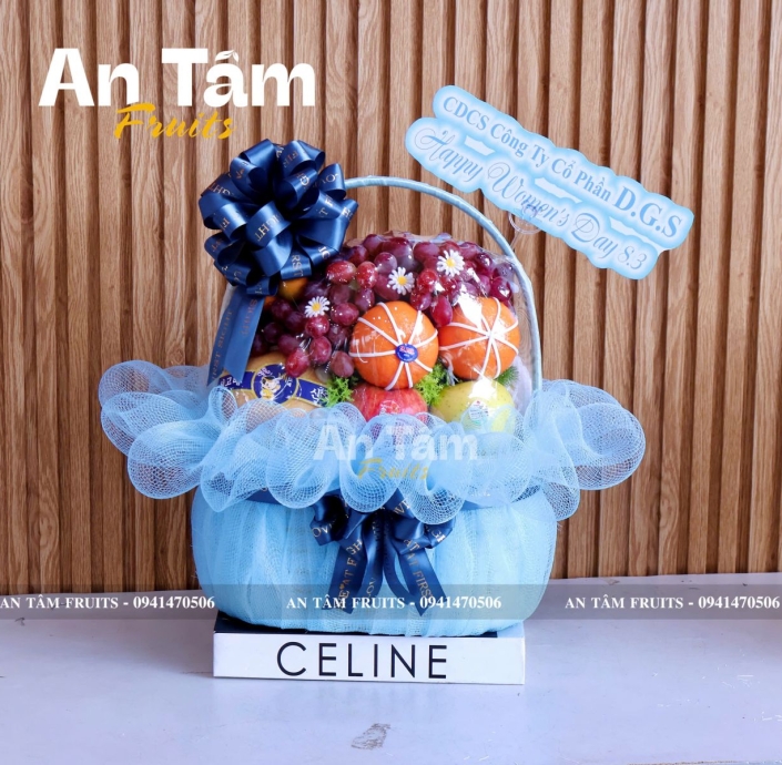 Giỏ trái cây chúc mừng tone xanh da trời