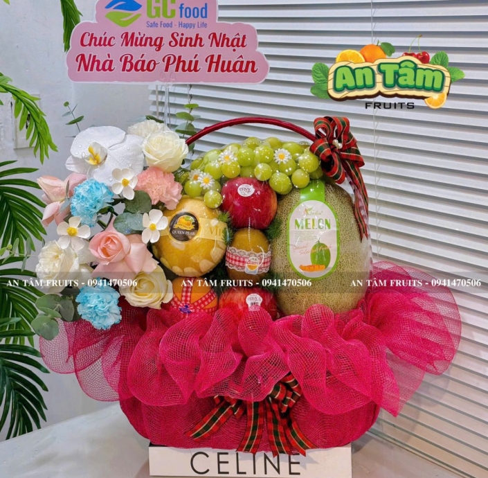 GIỎ TRÁI CÂY TONE ĐỎ CHÚC MỪNG SINH NHẬT