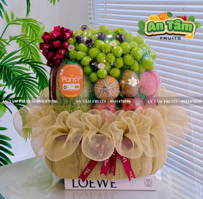 GIỎ TRÁI CÂY CAO TO NẶNG ĐI GIỖ