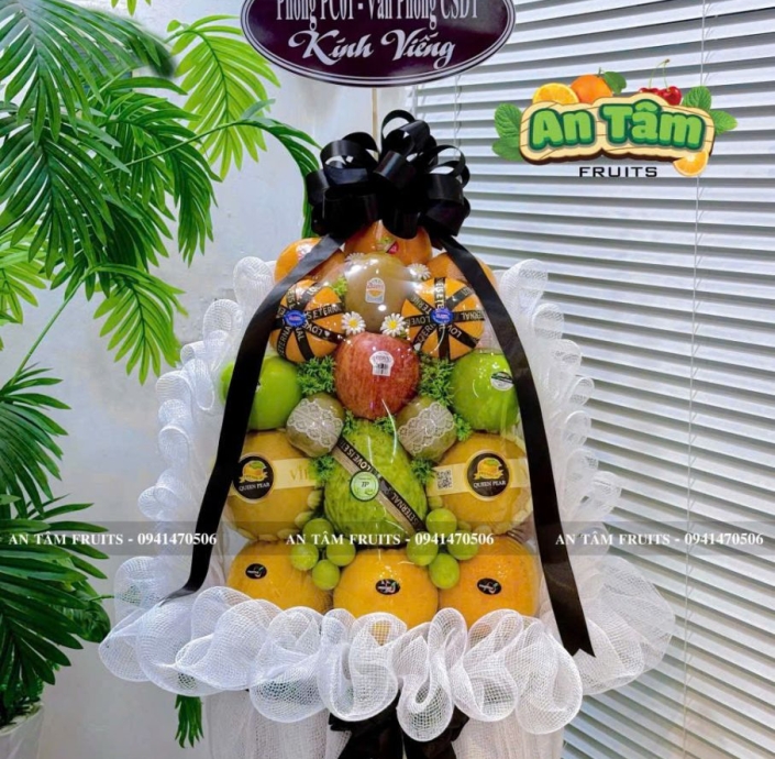 THÁP TRÁI CÂY KÍNH VIẾNG