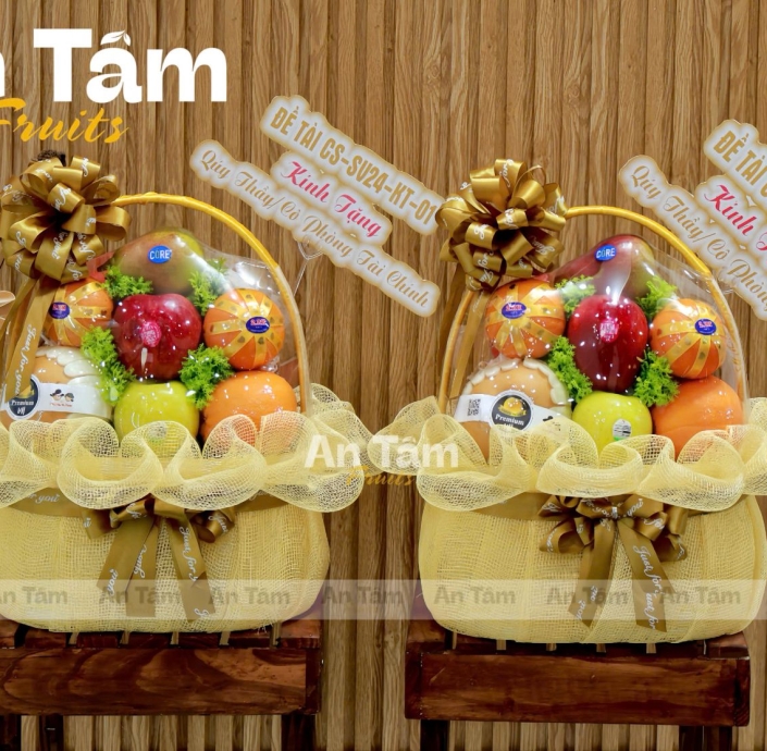 GIỎ TRÁI CÂY TONE VÀNG KÍNH TẶNG THẦY CÔ