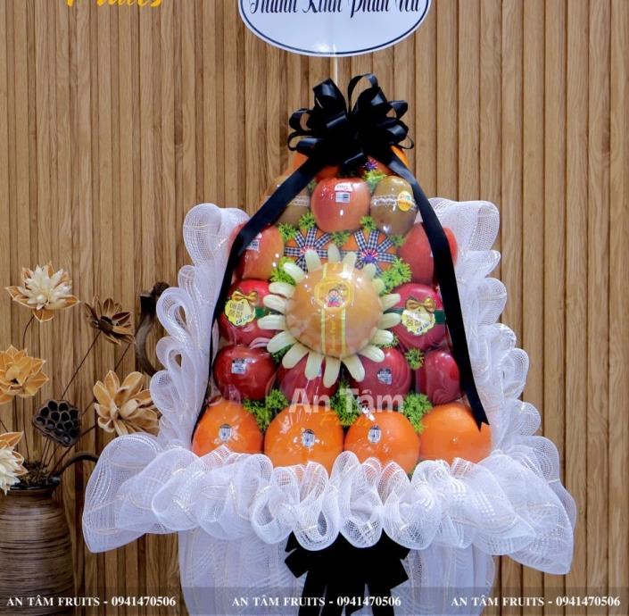 THÁP TRÁI CÂY ĐÁM TANG TONE TRẮNG CAO TO