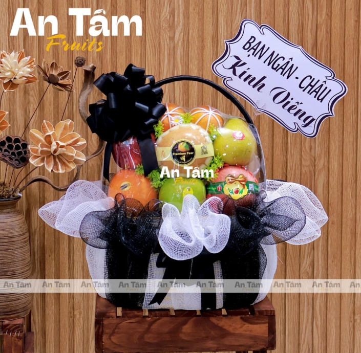 GIỎ TRÁI CÂY KÍNH VIẾNG ĐƠN GIẢN 