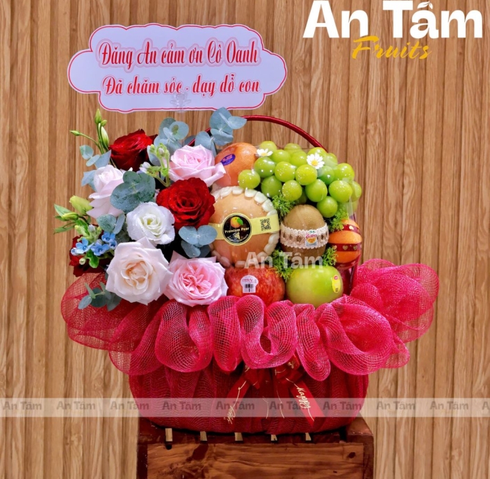 GIỎ TRÁI CÂY PHỐI HOA TONE ĐỎ CẢM ƠN CÔ GIÁO CUỐI NĂM HỌC 