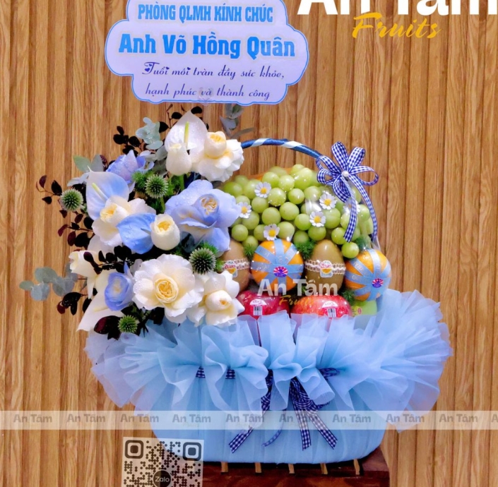 GIỎ TRÁI CÂY CHÚC MỪNG SINH NHẬT TONE XANH DƯƠNG XINH IU