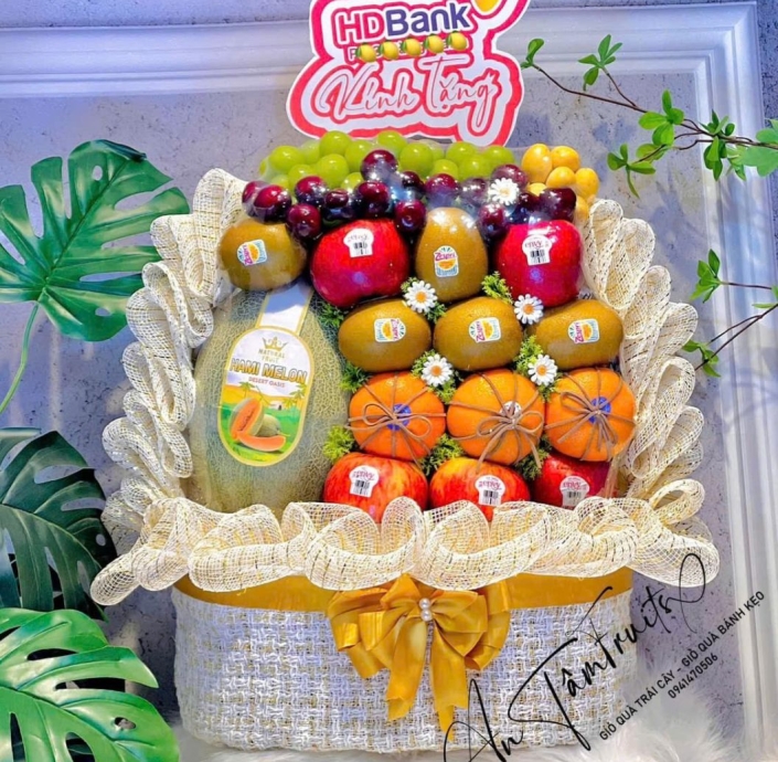 GIỎ TRÁI CÂY KÍNH TẶNG KHÁCH HÀNG TONE TRẦM 