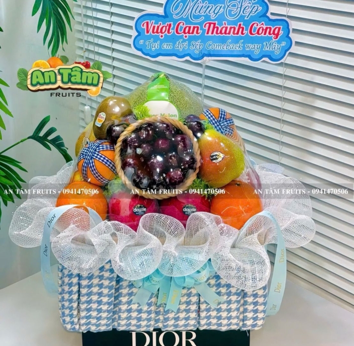 KHAY XÁCH TRÁI CÂY MIX TRÁI NẶNG TRĨU TONE XANH 