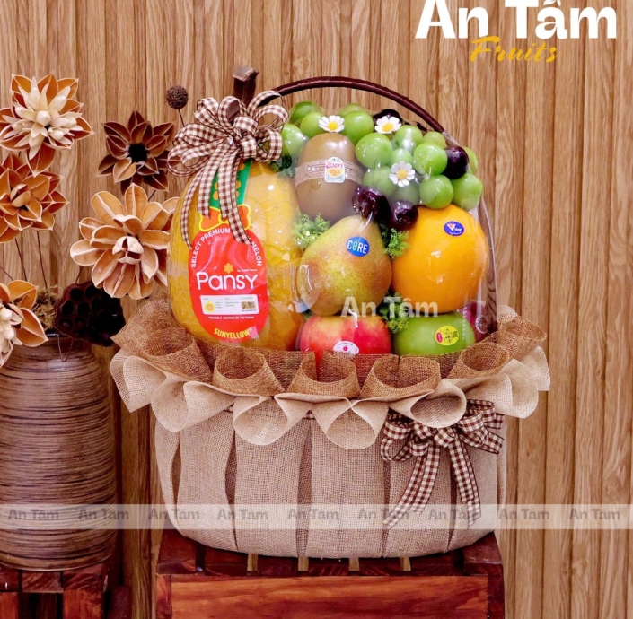 GIỎ TRÁI CÂY TONE NÂU TRẦM DÂNG HƯƠNG 