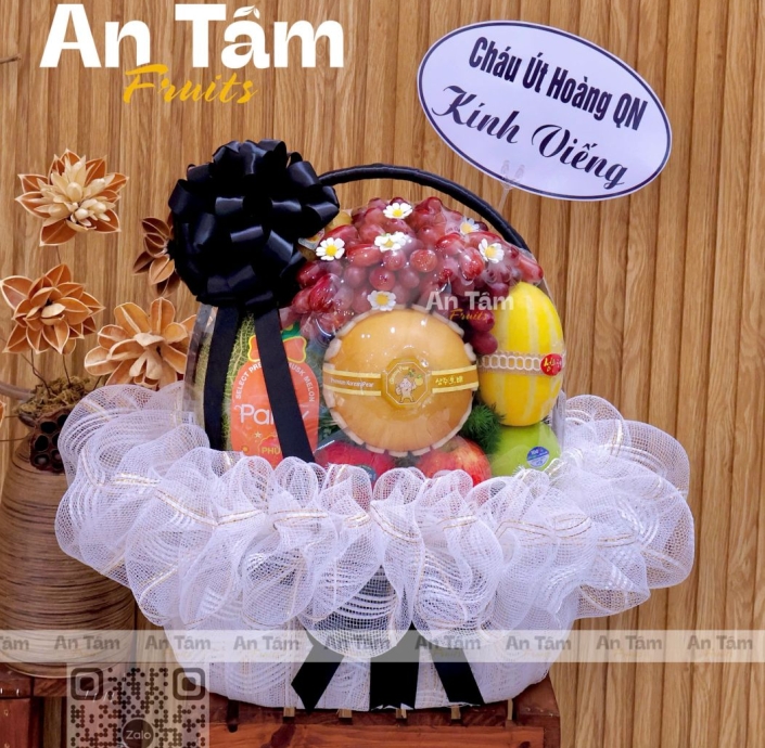 GIỎ TRÁI CÂY CÓ NHO THÀNH KÍNH PHÂN ƯU