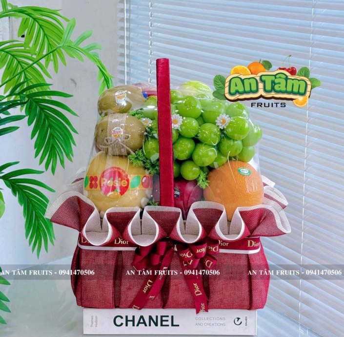 GIỎ TRÁI CÂY FORM VUÔNG SANG TRỌNG MIX ĐỦ LOẠI TRÁI CHÚC MỪNG SINH NHẬT
