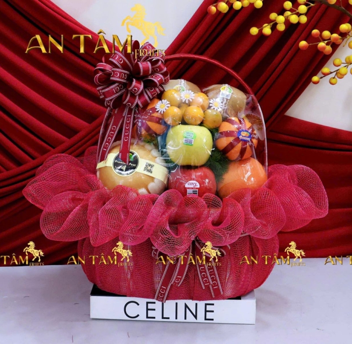 Giỏ trái cây màu đỏ đẹp