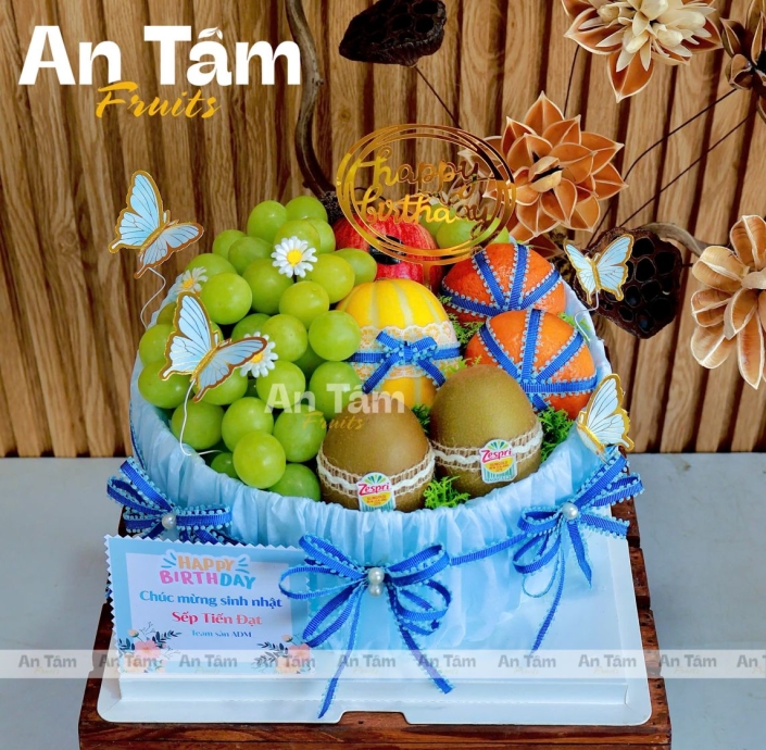 BÁNH KEM TRÁI CÂY TONE XANH DƯƠNG NỊNH MẮT 