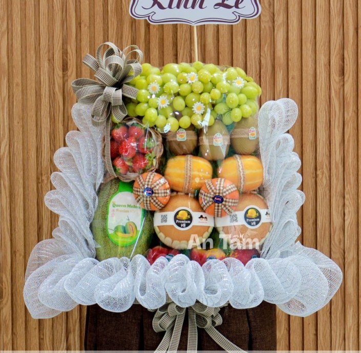 GIỎ TRÁI CÂY CAO TO NẶNG TONE NÂU KÍNH LỄ DÂNG HƯƠNG 
