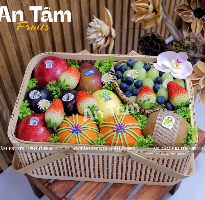 Hộp quà trái cây giỏ nâu xinh xắn