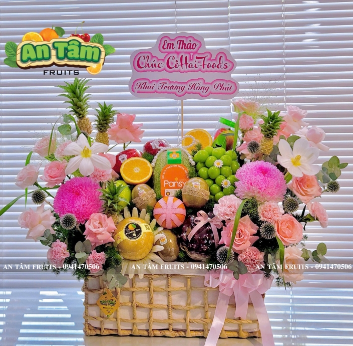 Giỏ quà trái cây chúc mừng khai trương tone hồng 