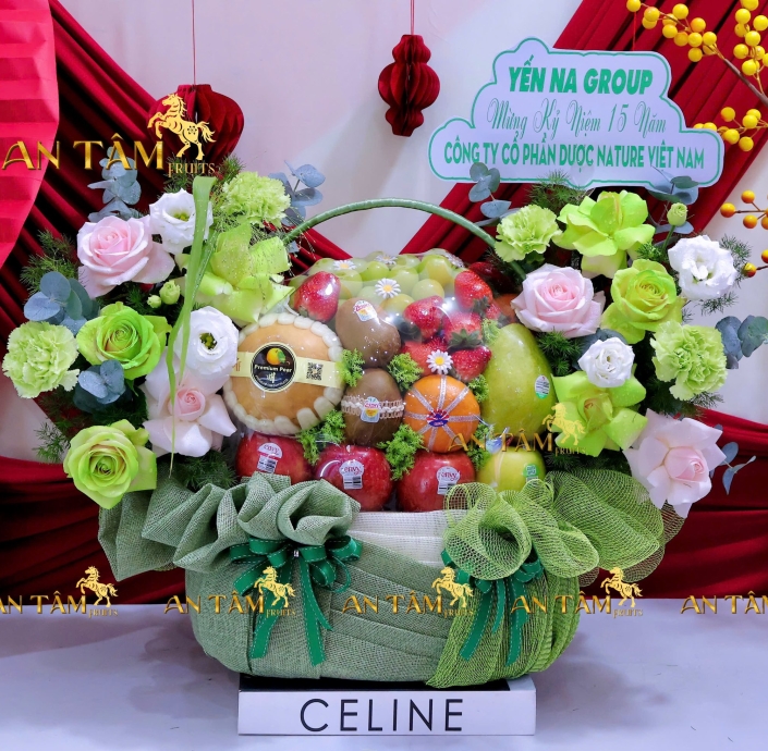 Giỏ hoa chúc mừng kỷ niệm thành lập công ty tone xanh lá 