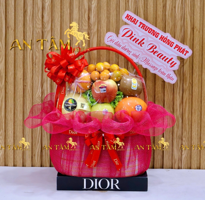 Giỏ quả màu đỏ 