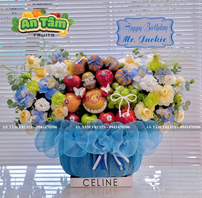 Giỏ quà tặng trái cây tặng sinh nhật tone xanh dương