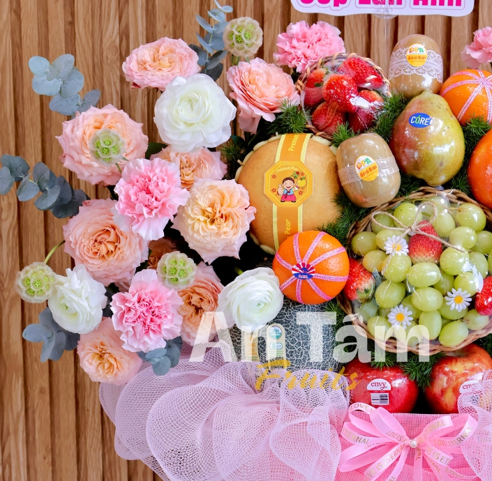Giỏ trái cây hoa hiện đại chúc mừng sinh nhật sếp