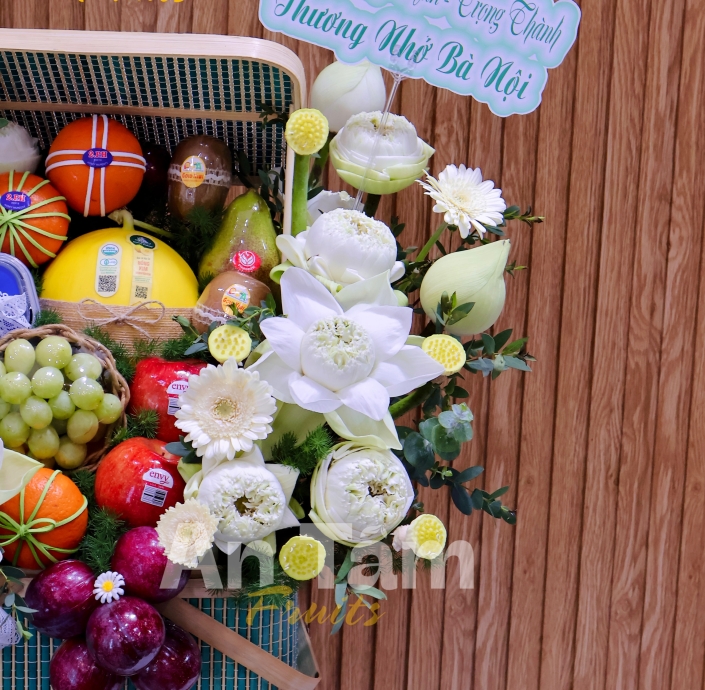 Giỏ trái cây hoa sen tưởng nhớ ông bà