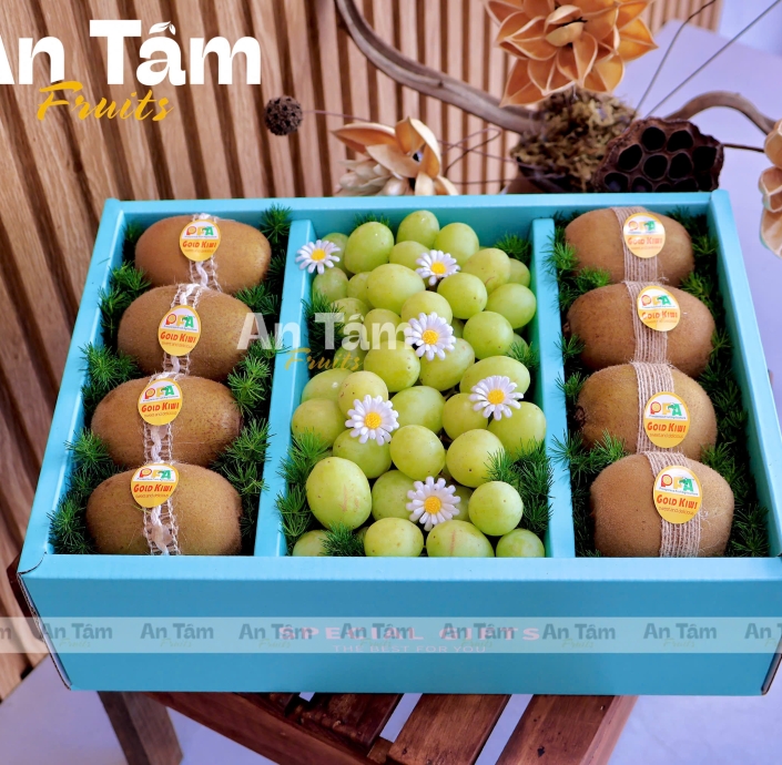HỘP TRÁI CÂY MIX KIWI VÀ NHO XANH 