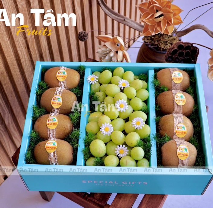 HỘP TRÁI CÂY MIX KIWI VÀ NHO XANH 