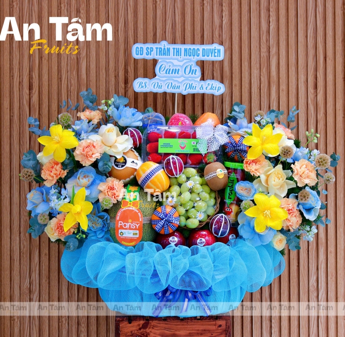 GIỎ TRÁI CÂY PHỐI HOA 2 BÊN HIỆN ĐẠI CẢM ƠN BÁC SĨ