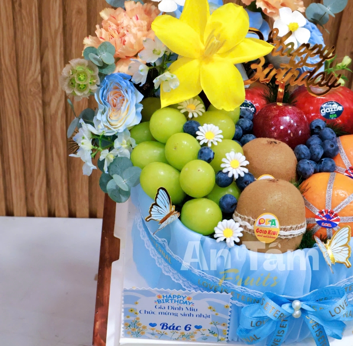 BÁNH KEM TRÁI CÂY KHÔNG BÉO TONE XANH DA TRỜI