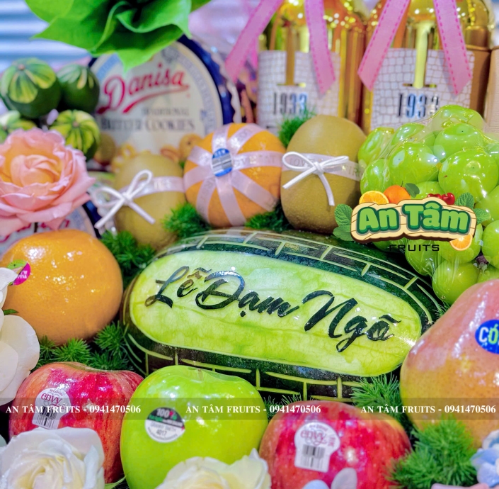 Giỏ trái cây dạm ngõ tone trắng 