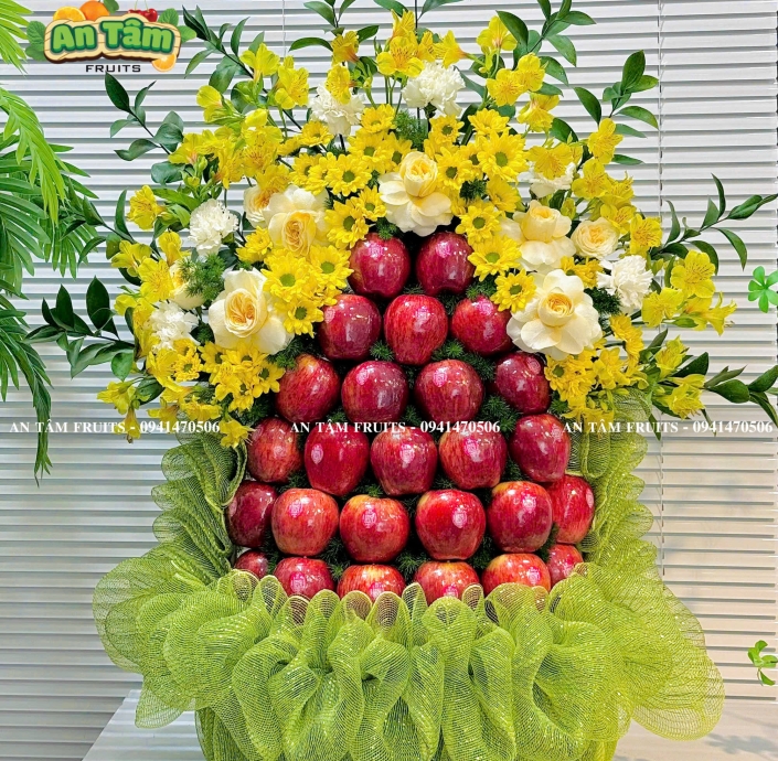 THÁP TÁO PHỐI HOA KINH LỄ