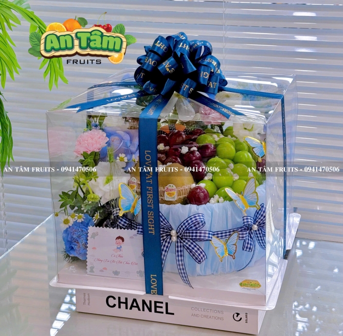 BÁNH KEM TRÁI CÂY PHỐI HOA TONE XANH DƯƠNG CHO NAM 