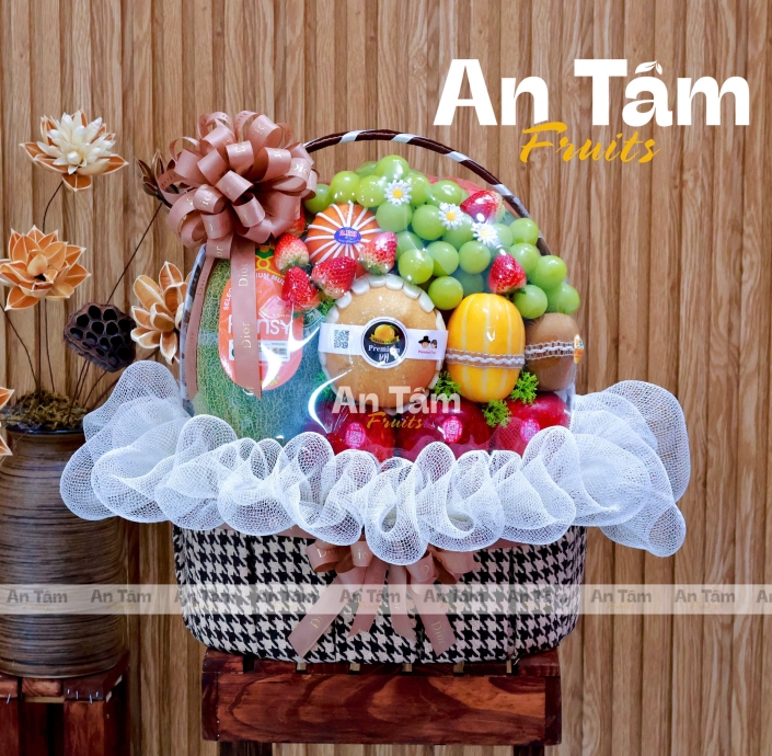 GIỎ TRÁI CÂY TONE NÂU CARO KÍNH GIỖ SIÊU SANG