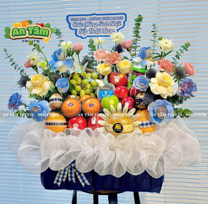 GIỎ TRÁI CÂY PHỐI HOA TONE XANH TẶNG SẾP SIZE SIÊU LỚN