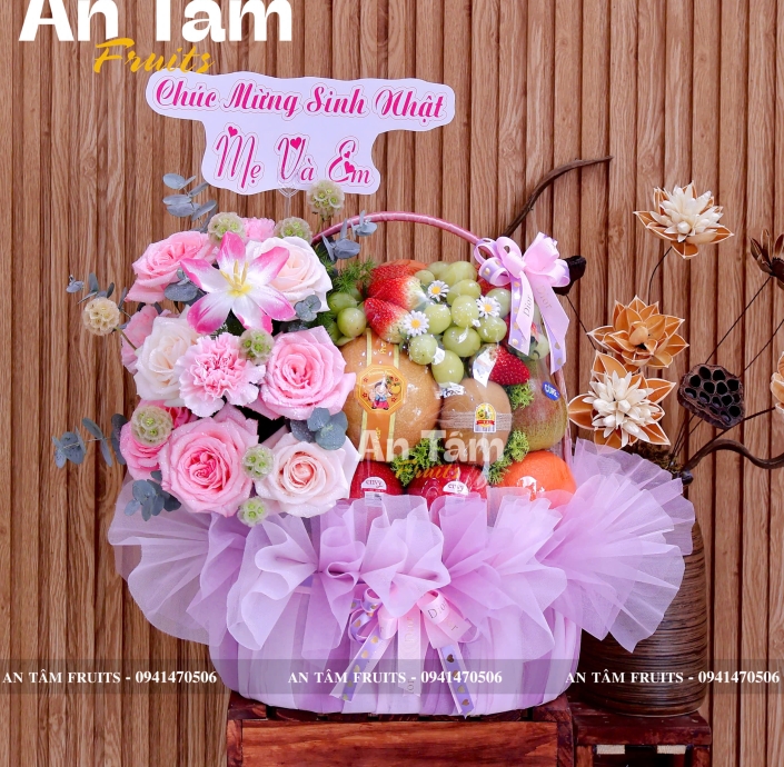 GIỎ TRÁI CÂY PHỐI HOA KIỂU TIỂU THU