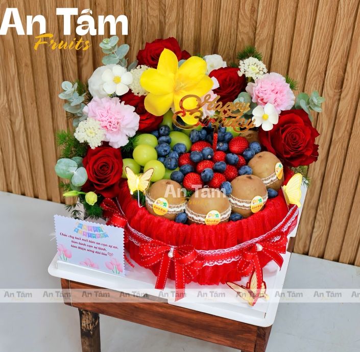 BÁNH KEM TRÁI CÂY TONE ĐỎ SANG TRỌNG