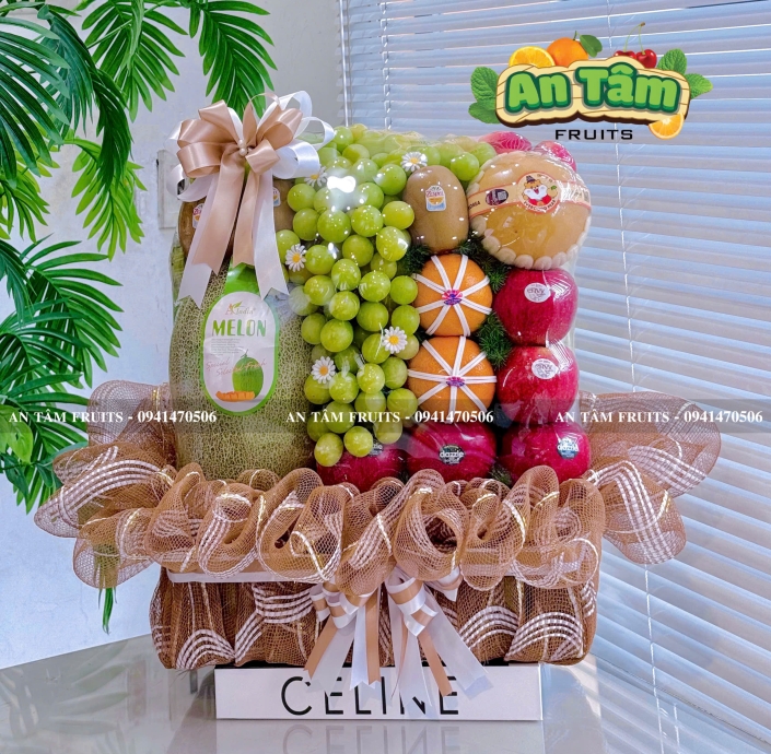 GIỎ TRÁI CÂY TONE MÀU NÂU CHO MỌI DỊP 