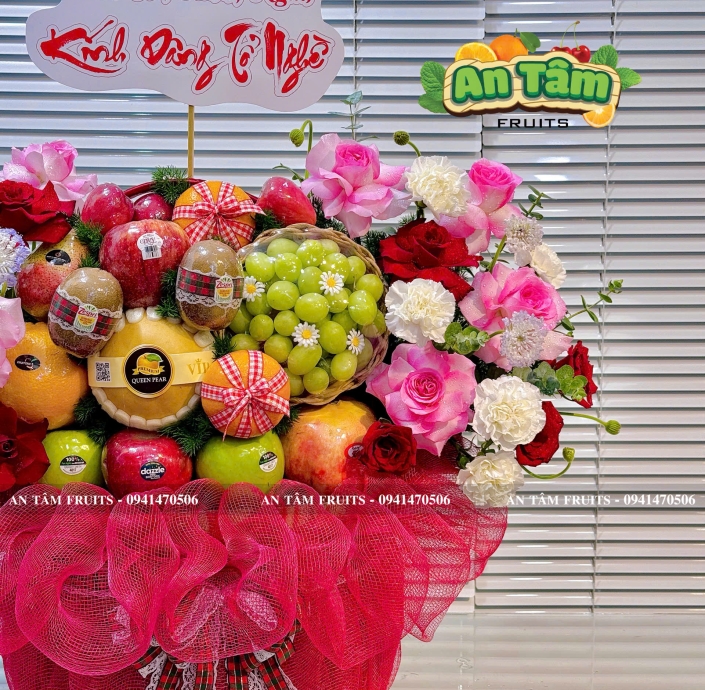 GIỎ TÁI CÂY PHỐI HOA 2 BÊN TONE ĐỎ 