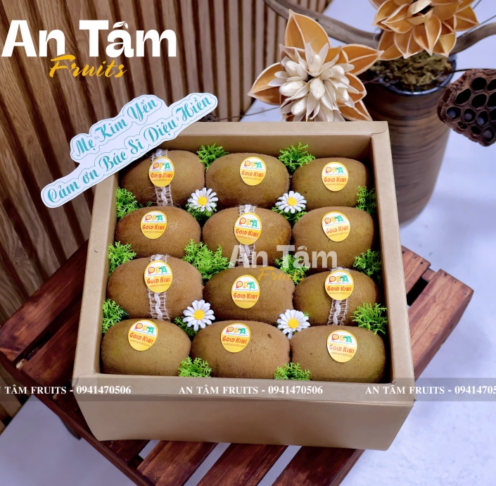HỘP QUÀ TẶNG 2KG KIWI VÀNG ĐÀI LOAN 