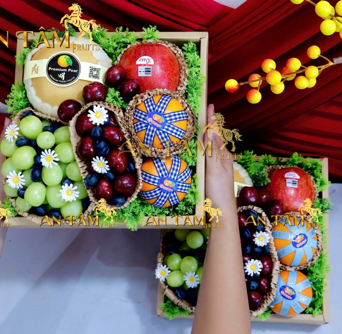HỘP TRÁI CÂY MIX TRÁI FORM VUÔNG TONE NÂU 