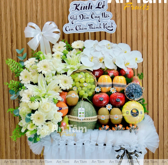 GIỎ TRÁI CÂY KÍNH VIẾNG PHỐI HOA SIÊU CHẤT LƯỢNG 