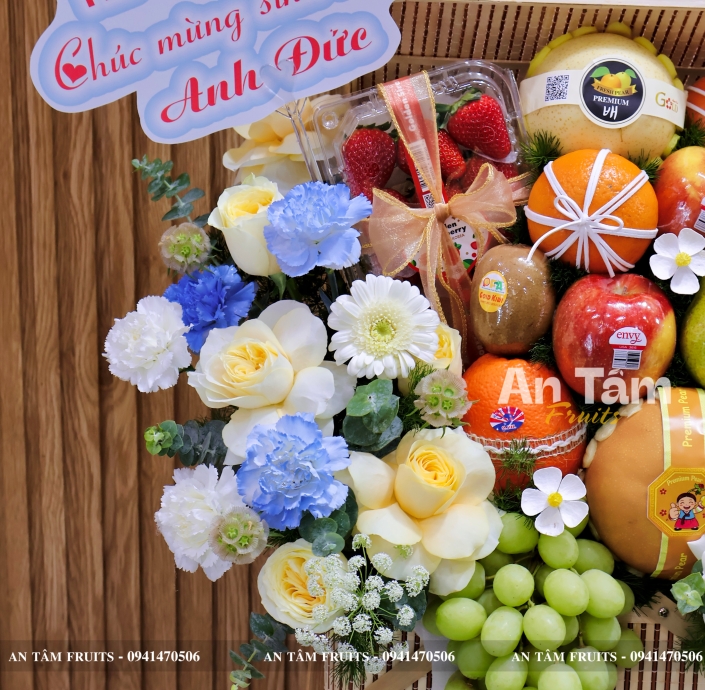 KHAY MÂY PHỐI TRÁI CÂY VÀ HOA HIỆN ĐẠI