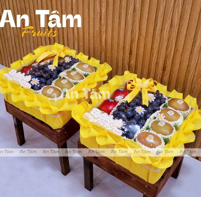 KHAY TRÁI CÂY TONE VÀNG TRI ÂN THẦY CÔ CUỐI NĂM HỌC 