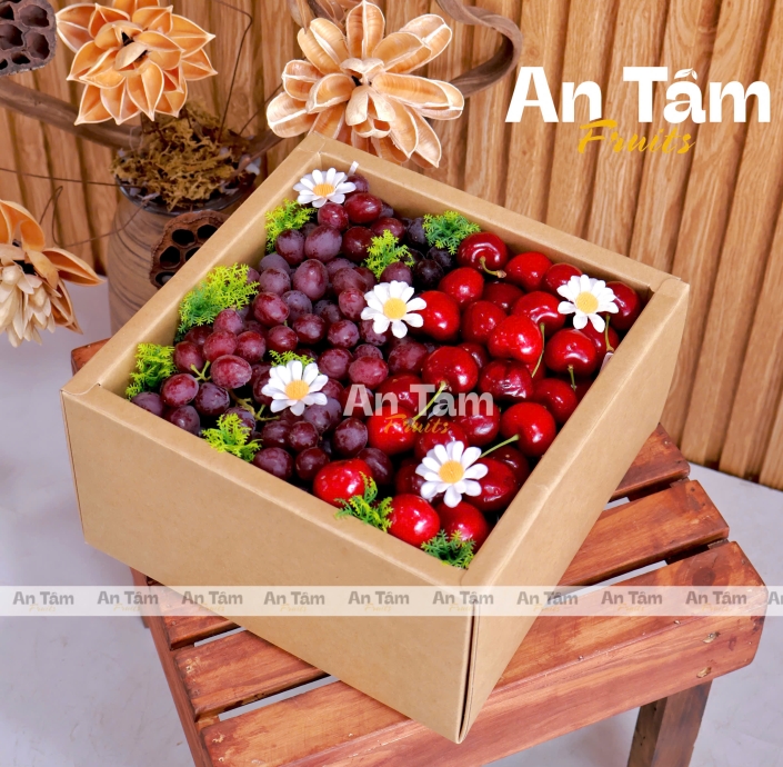 HỘP TRÁI CÂY MIX NHO KẸO MỸ VÀ CHERRY MỸ