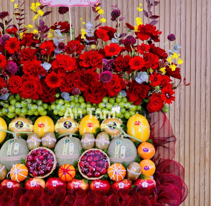 GIỎ TRÁI CÂY SIÊU TO KHỔNG LỒ CHẤT LƯỢNG CHÚC MỪNG KHAI TRƯƠNG 