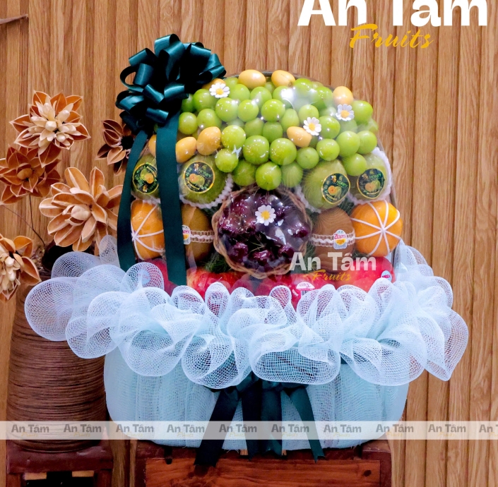 GIỎ TRÁI CÂY ĐẦY ĐẶN CHÚC MỪNG 