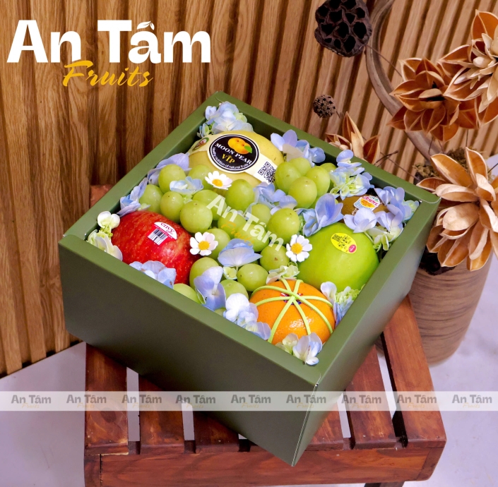 HỘP TRÁI CÂY MIX HOA TÚ CẦU TONE XANH RÊU ƯA CHUỘNG