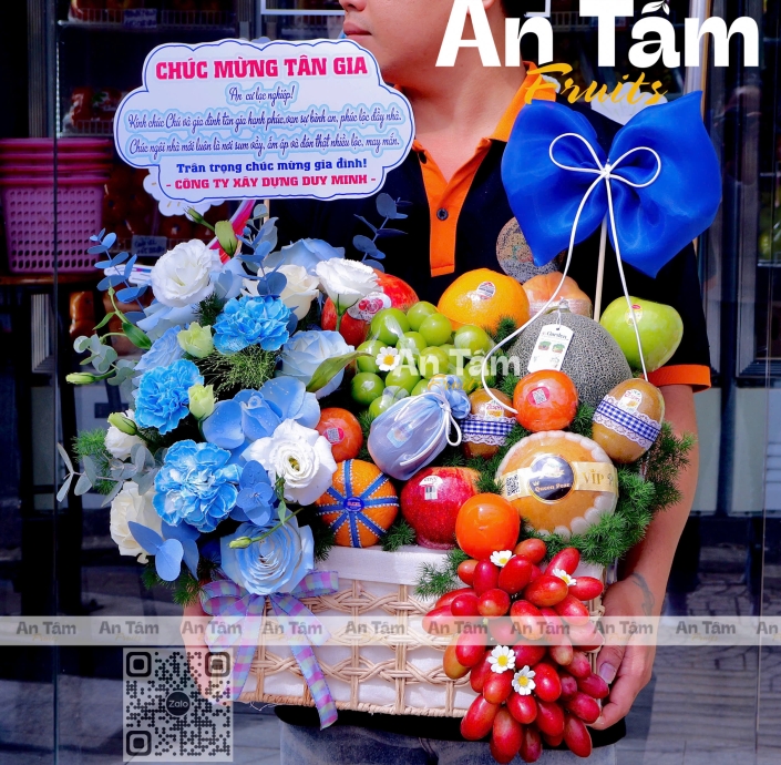 GIỎ TRÁI CÂY PHỐI HOA CHÚC MỪNG TÂN GIA